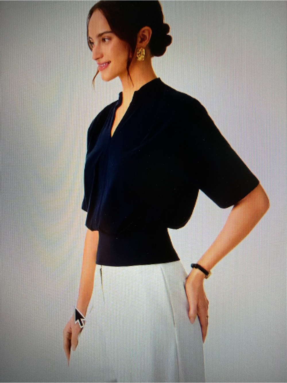 NWT OGL Elegant navy stand collar V-neck short sleeve top, navy color